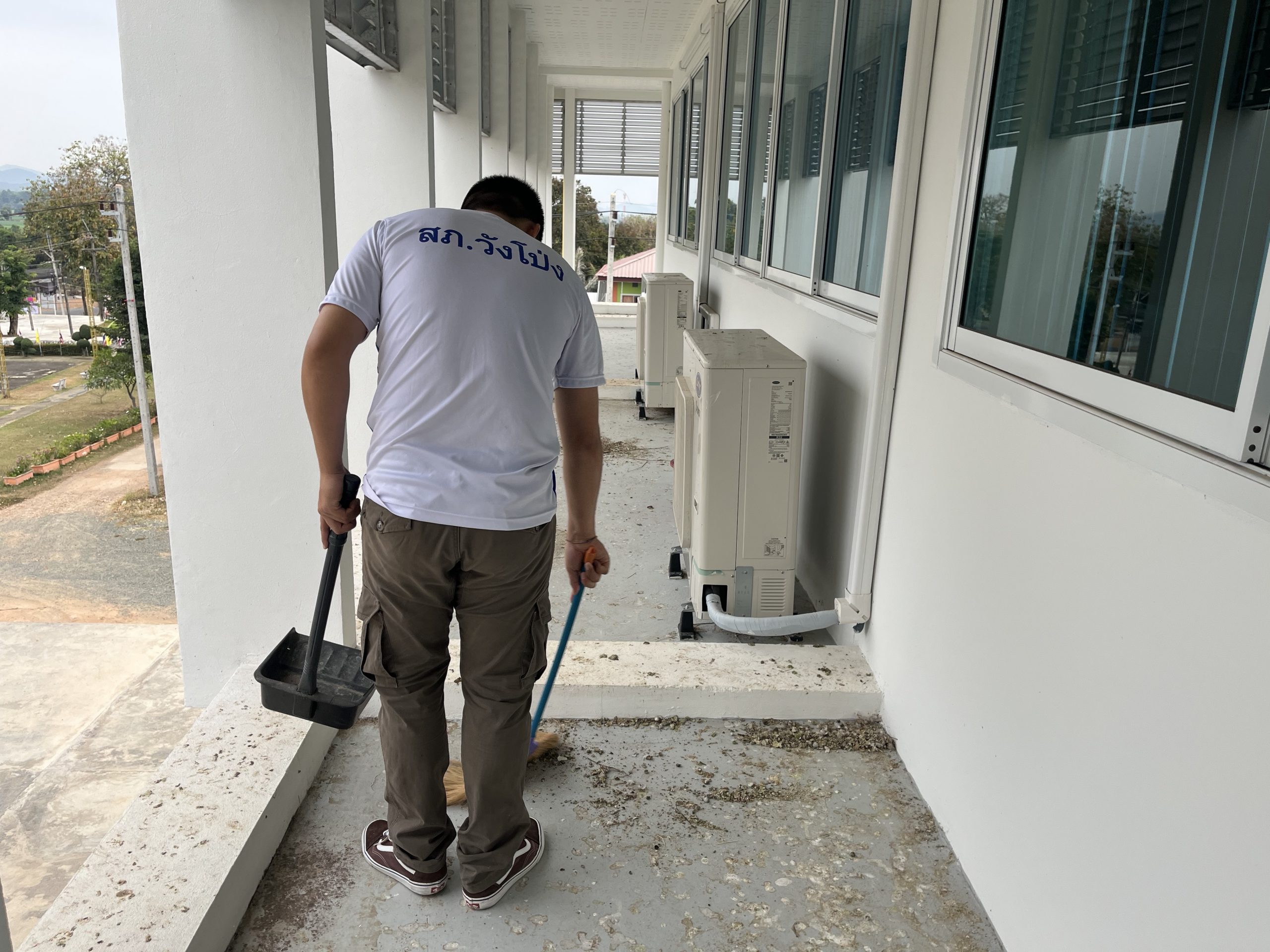 CB2E402D-2ADF-431C-9810-40C168763DE5