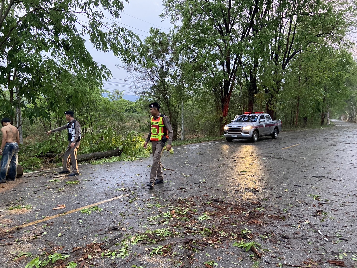 7EB88F1F-1CFD-4D7A-9521-4443D3FC77CB